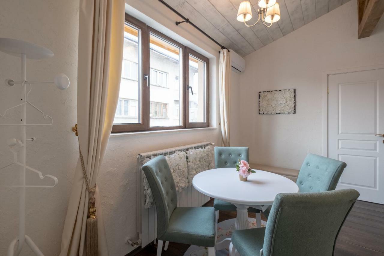 1-Bedroom Designer Apartment On Hristo Belchev Str Sofia Exterior foto